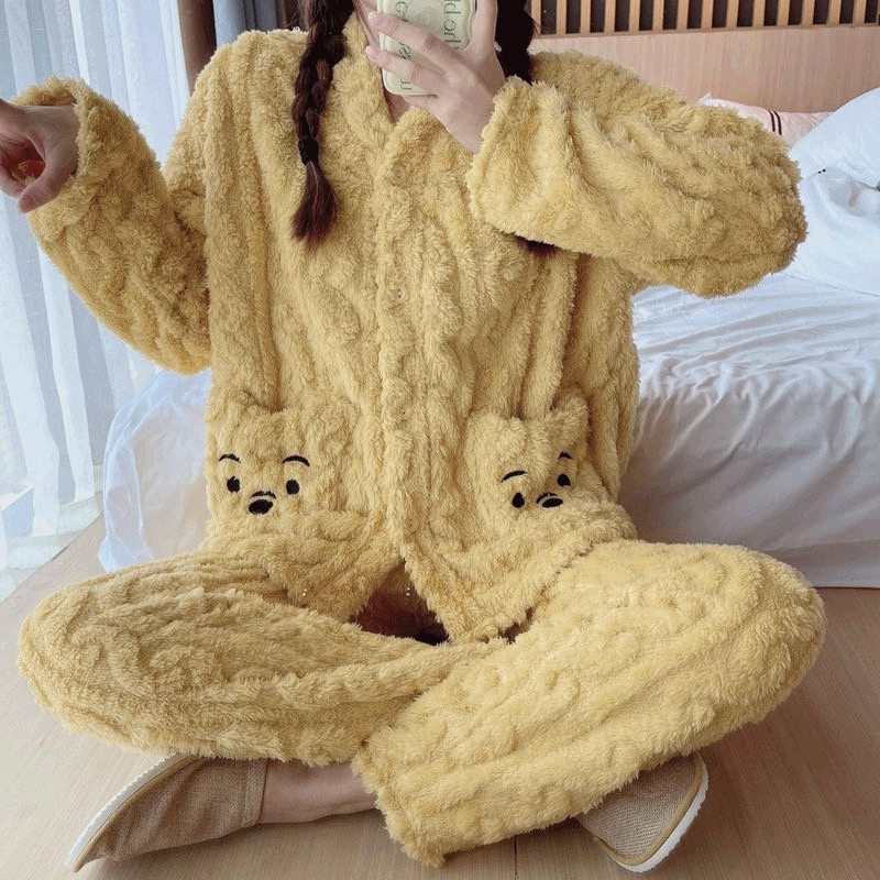 곰돌이표정 꽈배기 극세사 수면잠옷 겨울 파자마세트 2color